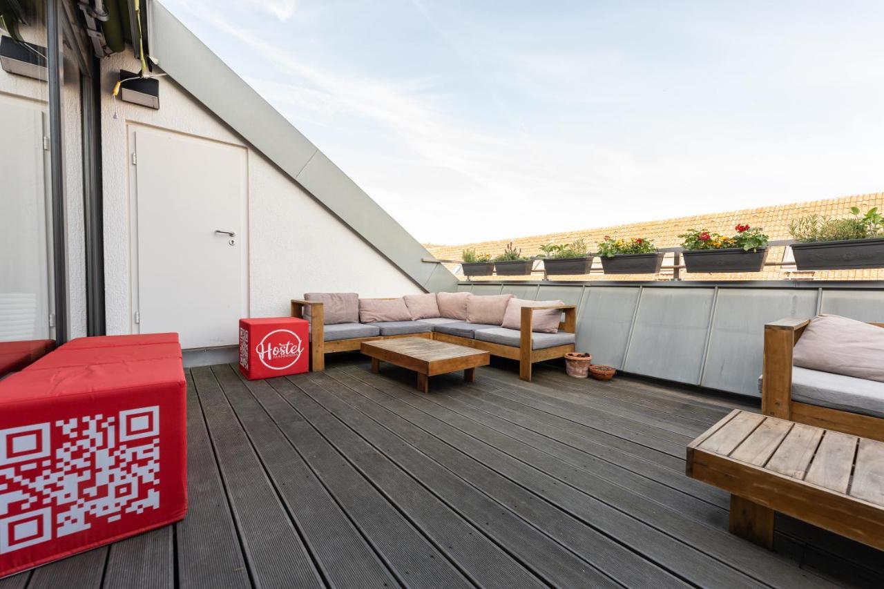 Hostel Mannheim MHG Exterior foto The terrace of the V Hotel